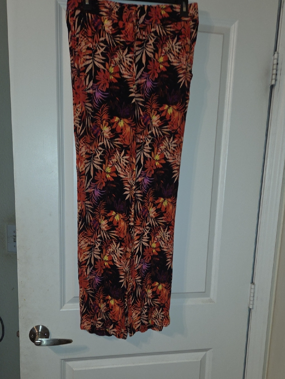 89th & Madison Black Tropical Floral  Pants